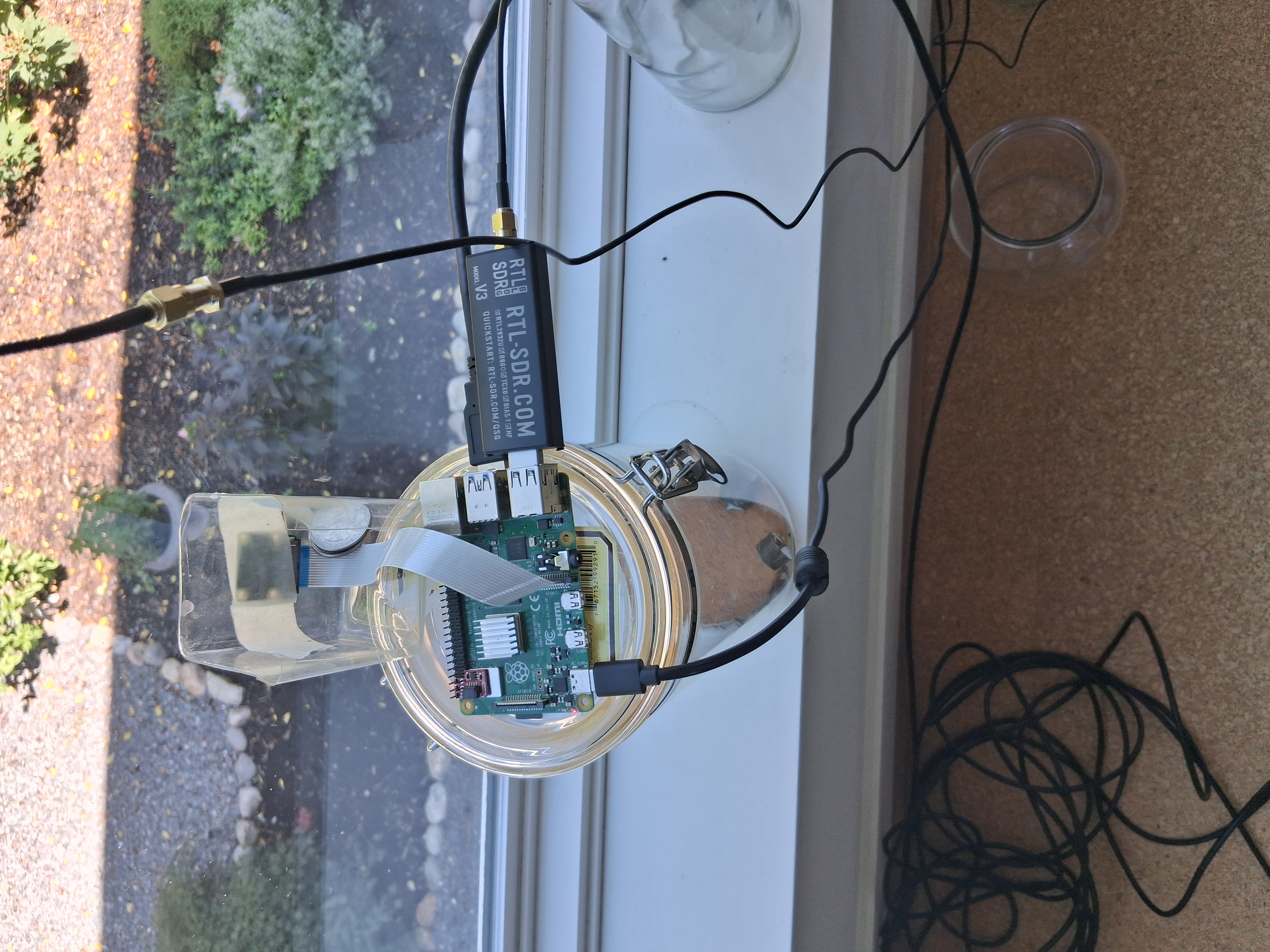 RTL-SDR dongle and antenna used for ADS-B aircraft tracking